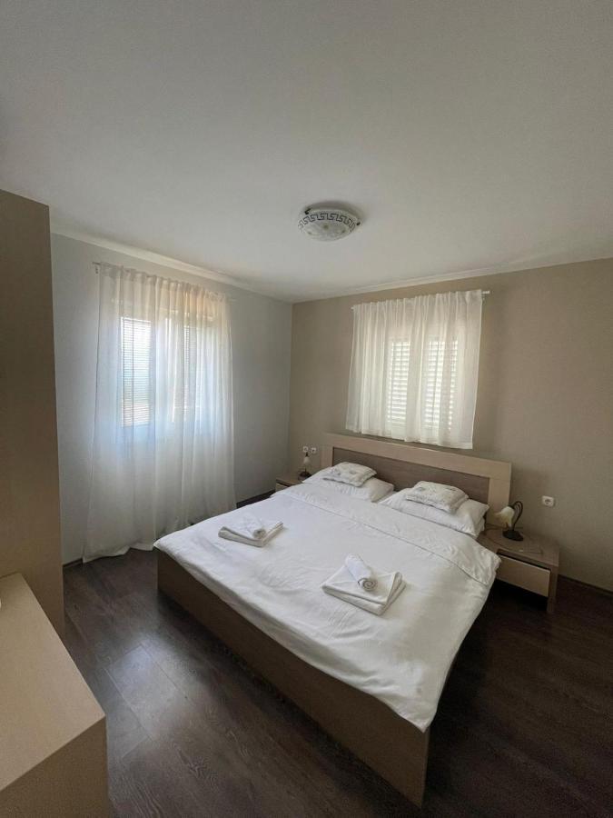 Apartments Belmat โตรกีร์ ภายนอก รูปภาพ
